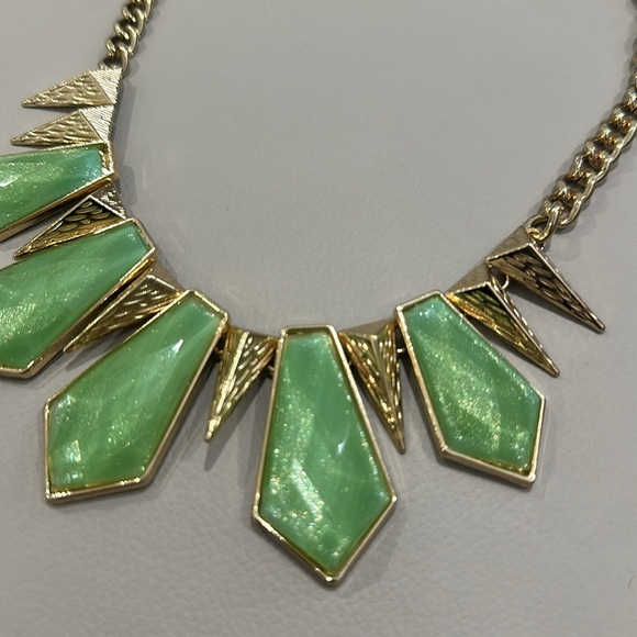 Greens embellished statement necklace - Picture 2 of 5